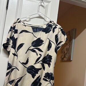 Elegant Black and White Floral Lace Top